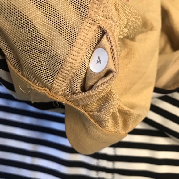 Lululemon tank - Picture 4 of 4